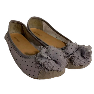 Nine West semi sheer flats with stars and pompoms